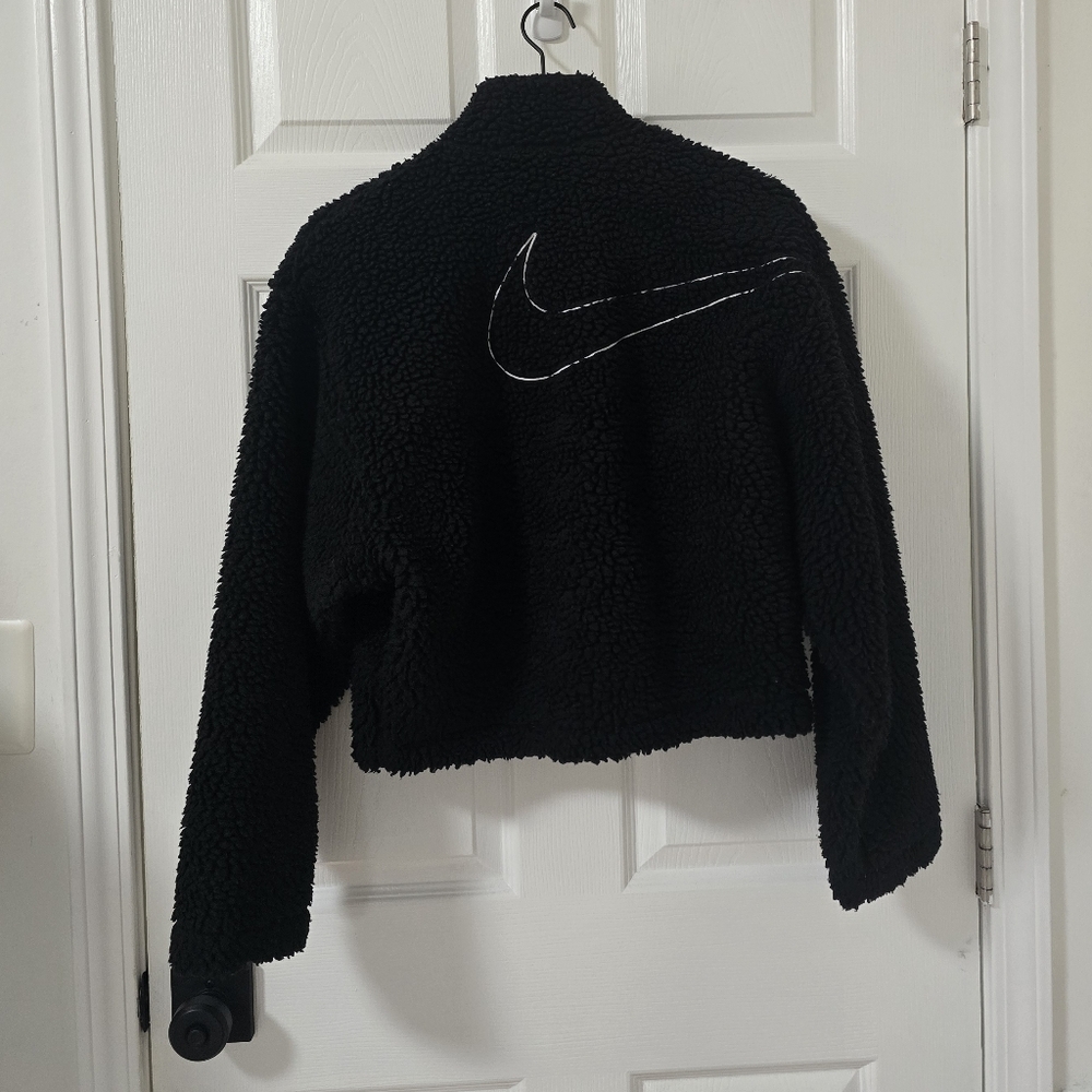 Nike Black Swoosh Sherpa Jacket Size M - Picture 10 of 10